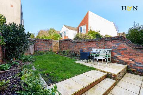 2 bedroom flat for sale, Lyndhurst Road, Hove BN3