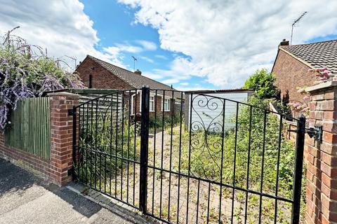 3 bedroom semi-detached bungalow for sale, Grasmere Road, Kennington, Ashford TN24