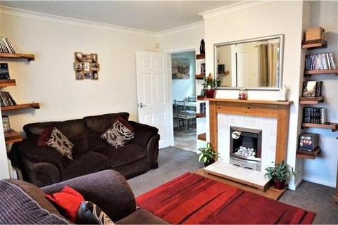 3 bedroom terraced house to rent, Winrose Hill, Leeds LS10