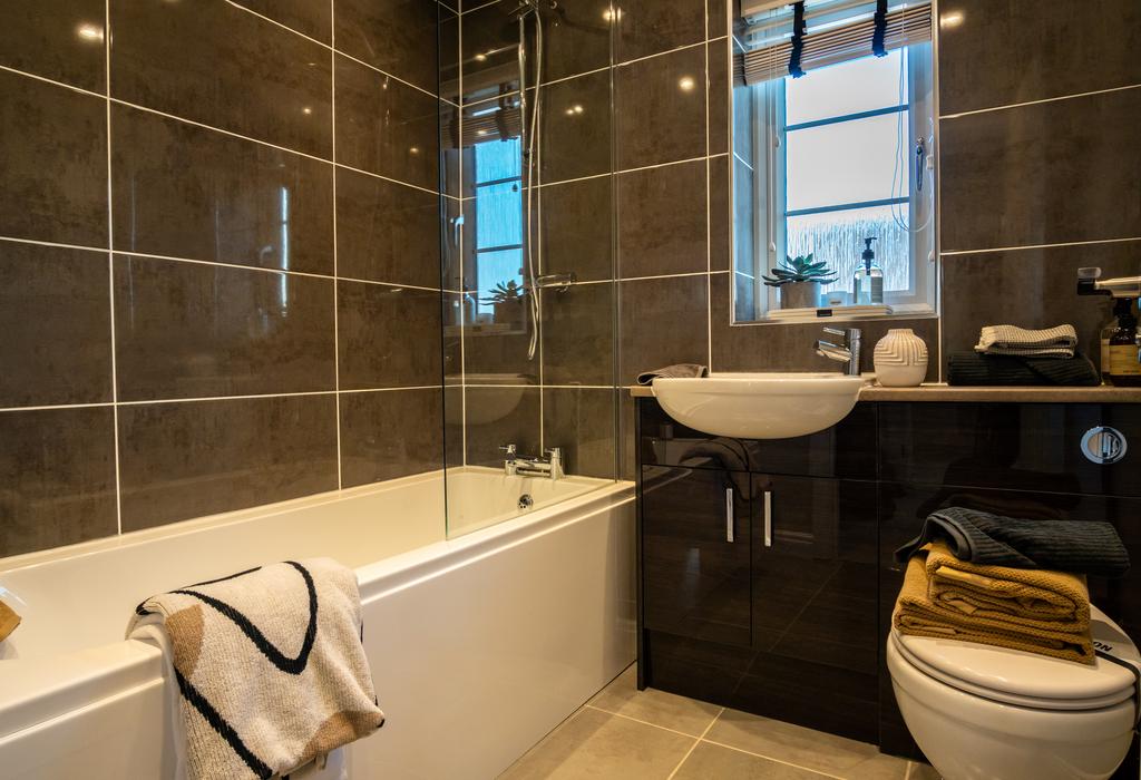 Main Bathroom