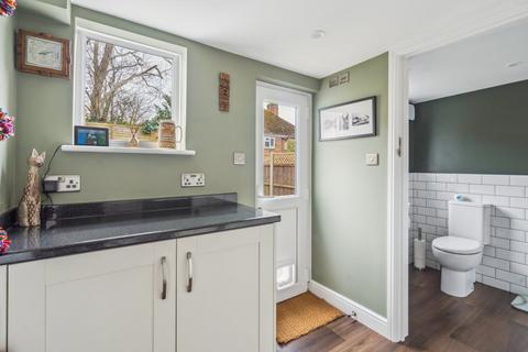 8 Joiners Lane, Chalfont St Peter, Gerrards Cross, SL9 0AA
