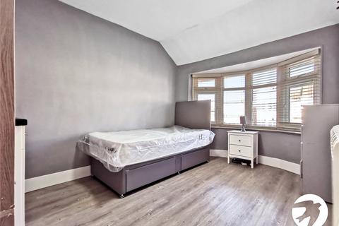 End of terrace house to rent, Collindale Avenue, Erith, DA8