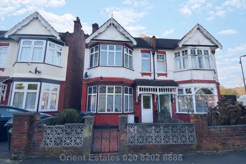 3 bedroom semi-detached house for sale, Audley Road, London