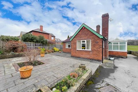 2 bedroom detached bungalow to rent, Bradford Road, Batley