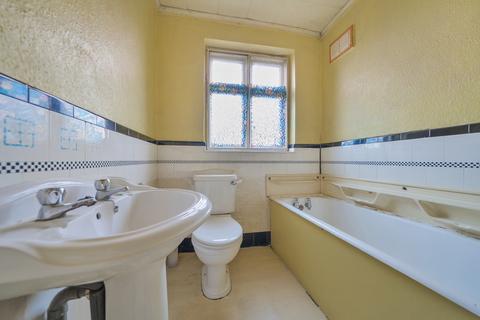 3 bedroom semi-detached house for sale, Homesdale Road, Bromley