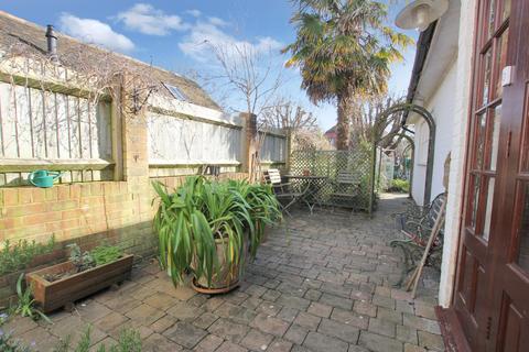 3 bedroom terraced house for sale, High Street, Romney Marsh TN29