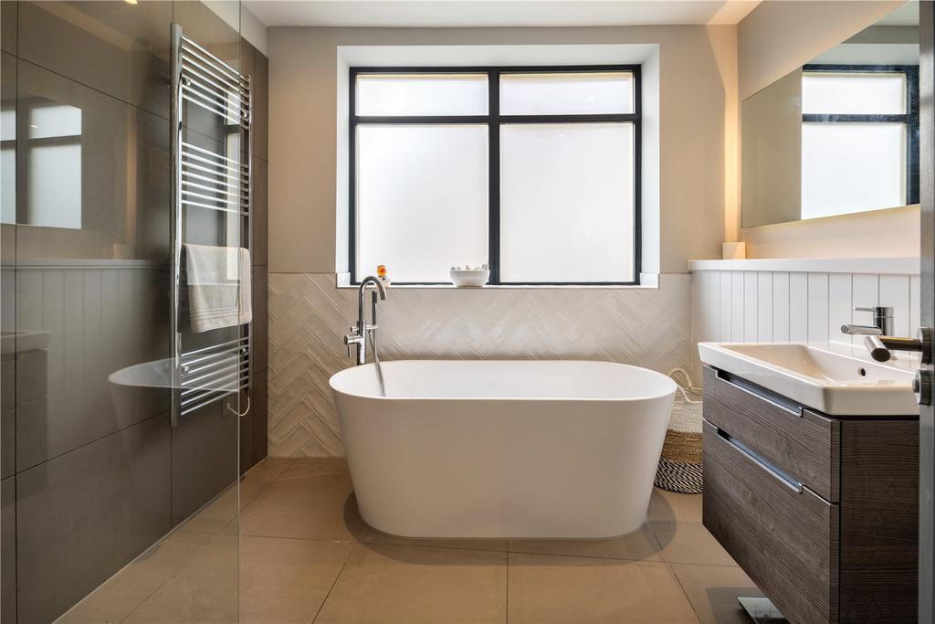 Ensuite