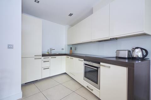 2 bedroom flat for sale, Times Square, City Quarter, London