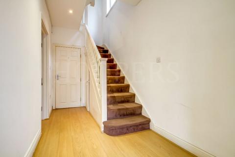 4 bedroom house of multiple occupation for sale, Chartley Avenue, London, NW2