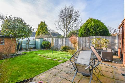 3 bedroom link detached house for sale, Broadlake Close, London Colney