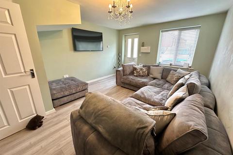 3 bedroom end of terrace house for sale, Ashcourt Drive, Hornsea