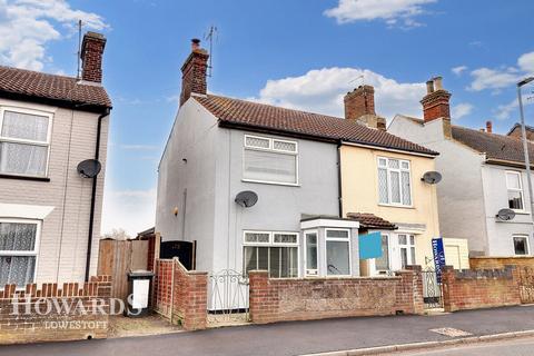 3 bedroom semi-detached house for sale, London Road, Kessingland