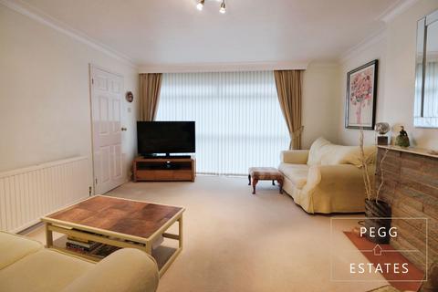 4 Broadley Drive, Torquay, TQ2 6UE