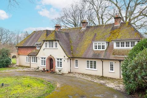 5 bedroom detached house for sale, Holmsley Road, New Milton, BH25