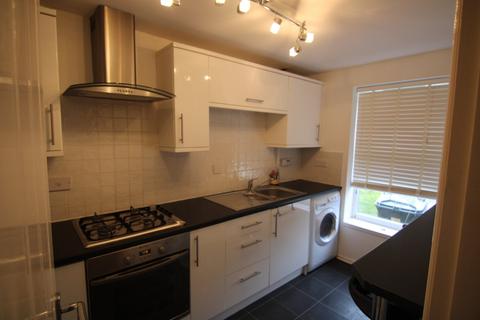 2 bedroom terraced house to rent, Redewood Close, Newcastle upon Tyne, NE5