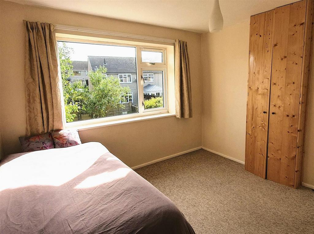 11 bedroom 2.jpg