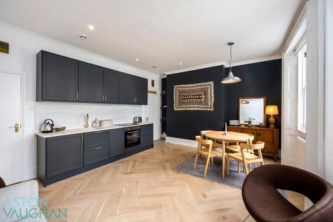 Flat 4, 8 Belgrave Place, Brighton, BN2 1EL