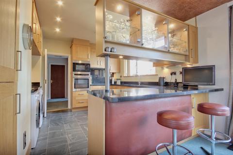 4 bedroom detached bungalow for sale, Southfield, Hessle
