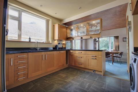4 bedroom detached bungalow for sale, Southfield, Hessle