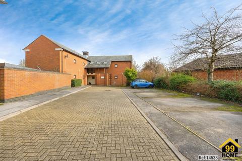 1 bedroom maisonette for sale, Nielson Court, Old Farm Park, Milton Keynes, MK7