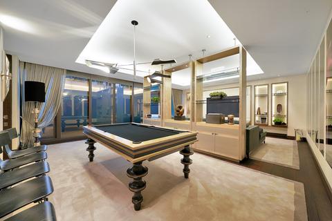 undefined, Knightsbridge, London SW1X