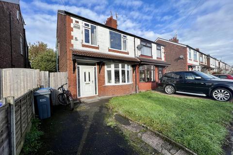 4 bedroom semi-detached house to rent, Homestead Crescent, Manchester, M19 1GL