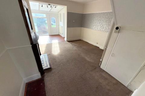 4 bedroom semi-detached house for sale, Bellegrove Road, Welling, Kent, DA16