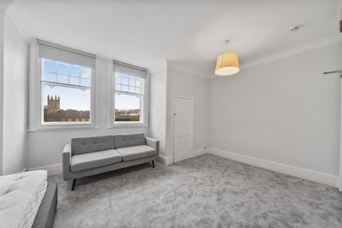 Studio to rent, Egerton Gardens Knightsbridge SW3