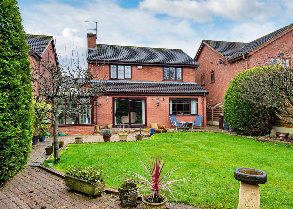 3 Cranmere Court-rear.jpg