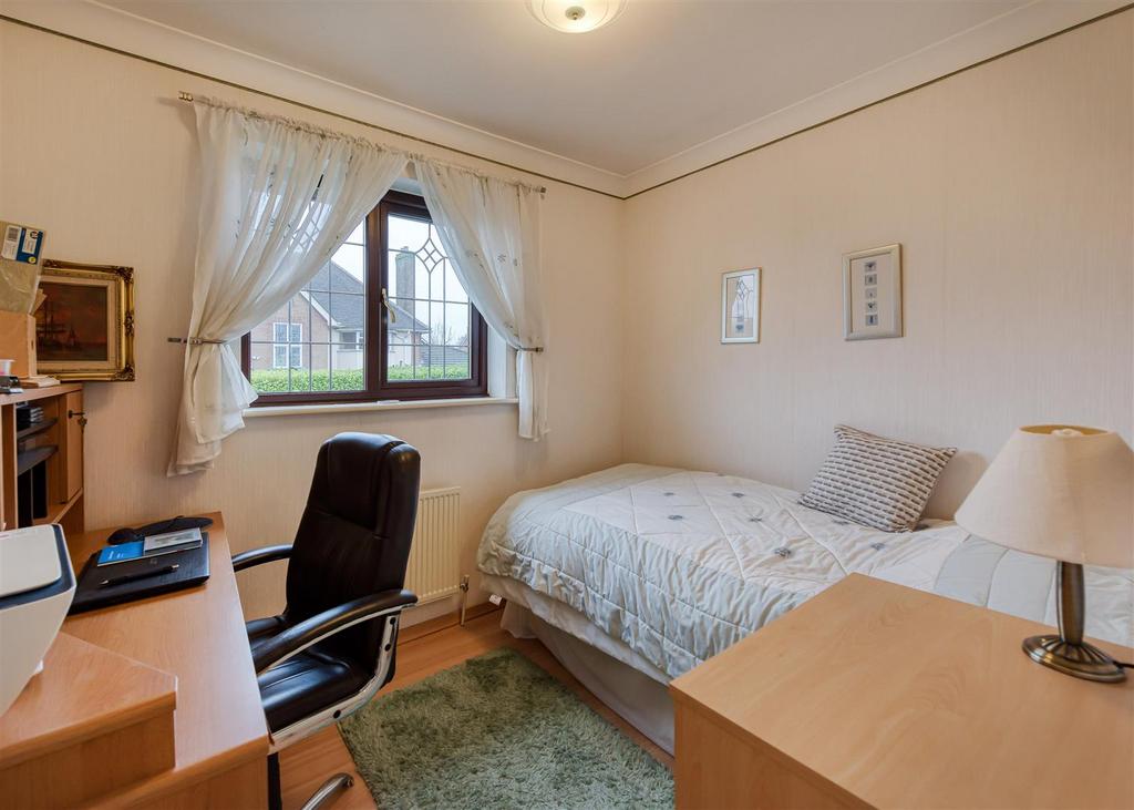 3 Cranmere Court-bed4.jpg