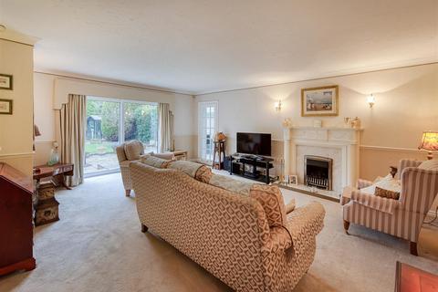 undefined, 3 Cranmere Court, Cranmere Avenue, Tettenhall, Wolverhampton, WV6 8TW