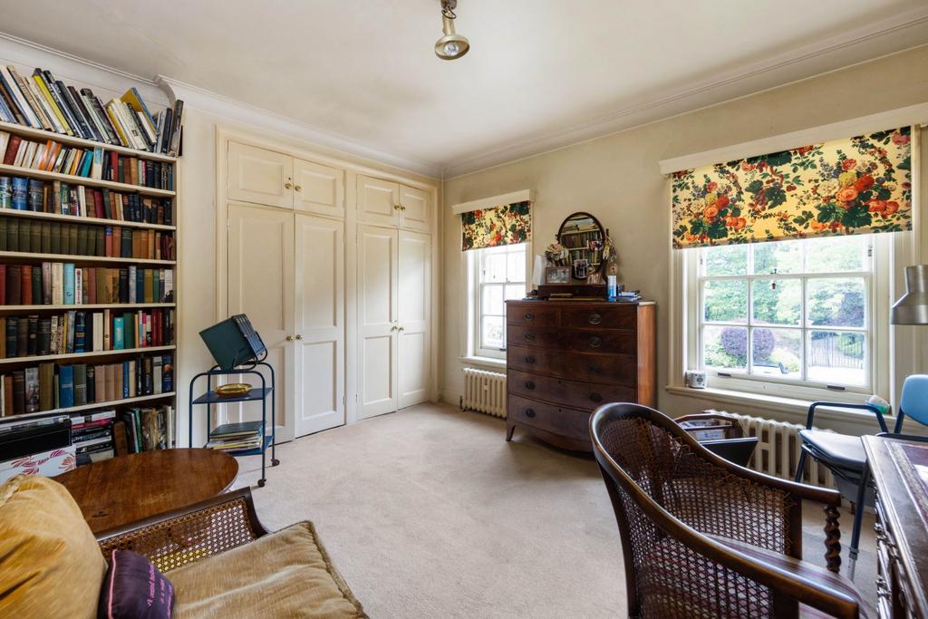 Bedroom 5/Dressing