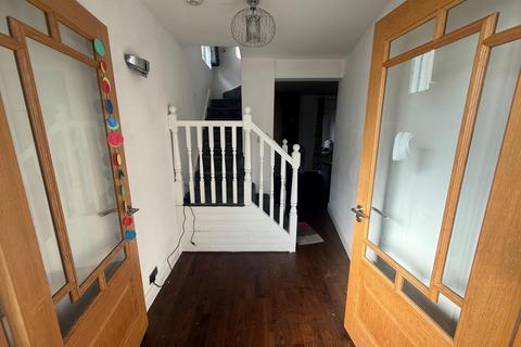 undefined, Phelps Way, Hayes, London, UB3