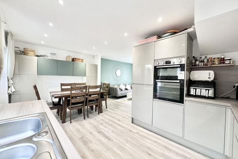 4 Little Town, Oldham, OL8 4LW