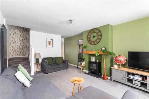 2 bedroom end of terrace house for sale, Aire Grove, Yeadon, Leeds, West Yorkshire, LS19