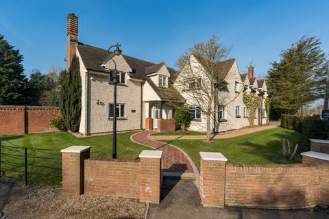 6 bedroom detached house for sale, Crow Lane, Essex CO16