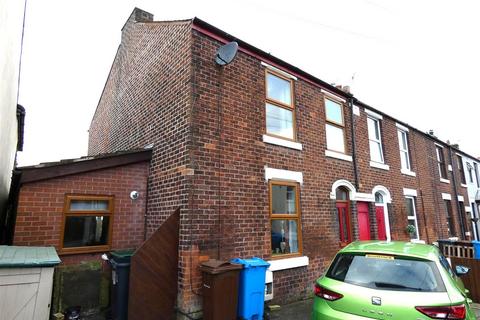 3 bedroom end of terrace house for sale, Kirkham Road, Freckleton PR4