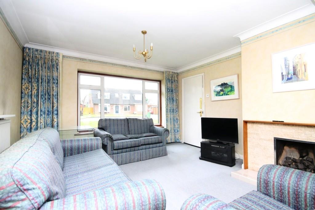 .livingroom2.JPG
