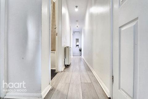 Flat 1, Lindsey Court Veronica Close, Romford, RM3 8PD