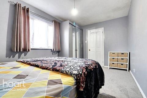 Flat 1, Lindsey Court Veronica Close, Romford, RM3 8PD