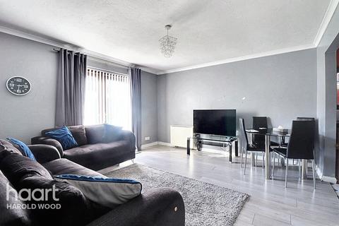 Flat 1, Lindsey Court Veronica Close, Romford, RM3 8PD