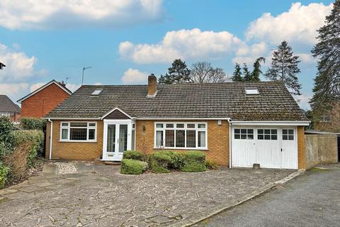 4 bedroom bungalow for sale, Woodlawn Grove, Kingswinford, DY6