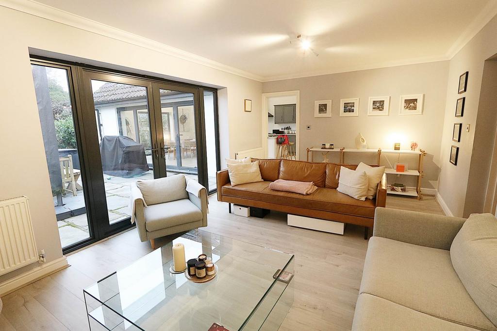 Long Lane, Tilehurst - More