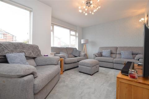 3 bedroom semi-detached house for sale, Willans Avenue, Rothwell, Leeds, West Yorkshire