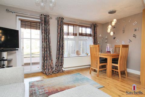 3 bedroom end of terrace house for sale, Kristiansand Way, Letchworth Garden City, SG6