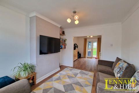 103 Moore Avenue, Grays, RM20 4XN