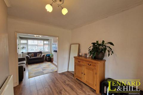 103 Moore Avenue, Grays, RM20 4XN