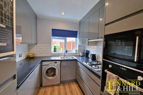 103 Moore Avenue, Grays, RM20 4XN