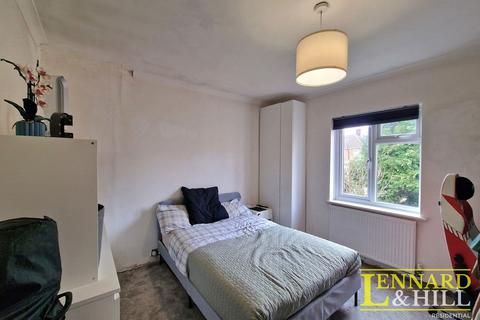 103 Moore Avenue, Grays, RM20 4XN