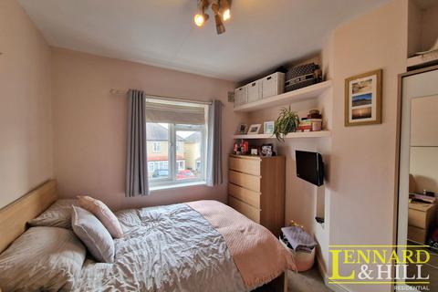 103 Moore Avenue, Grays, RM20 4XN